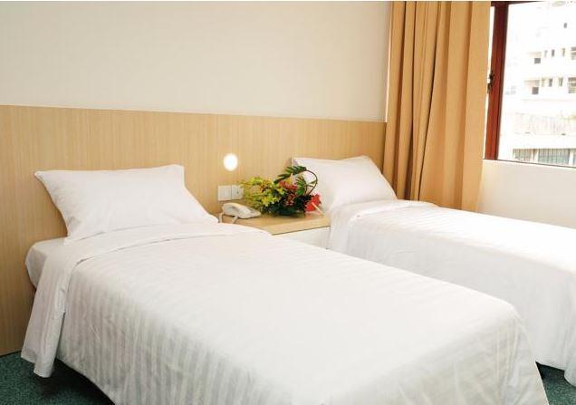 Phoenix Hotel Куала-Лумпур Экстерьер фото