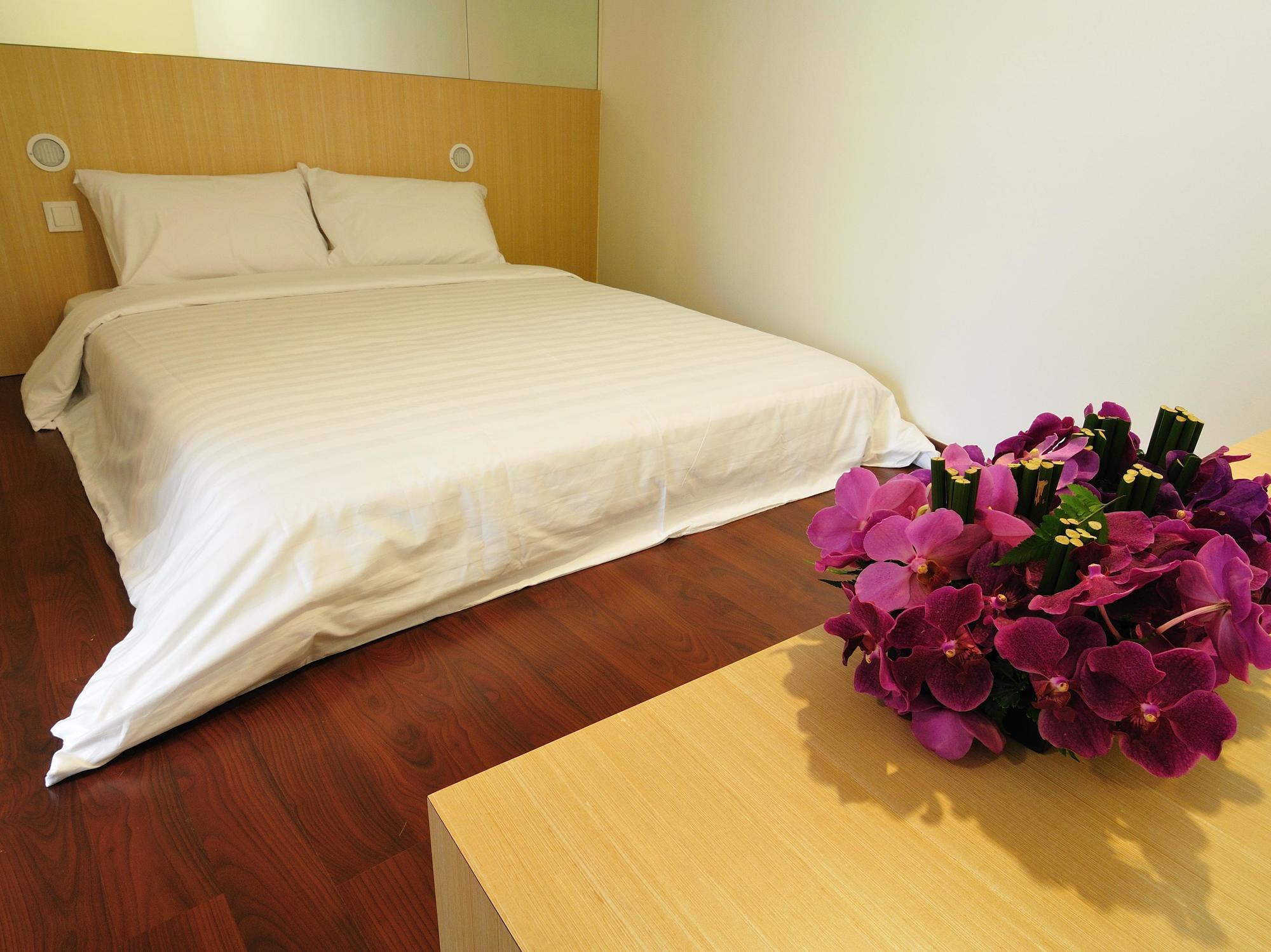 Phoenix Hotel Куала-Лумпур Экстерьер фото
